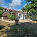 Villa Sur Grand Jardin Arbore A 2kms De La
