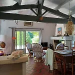 Sur Grand Jardin Arbore A 2kms De La Villa *